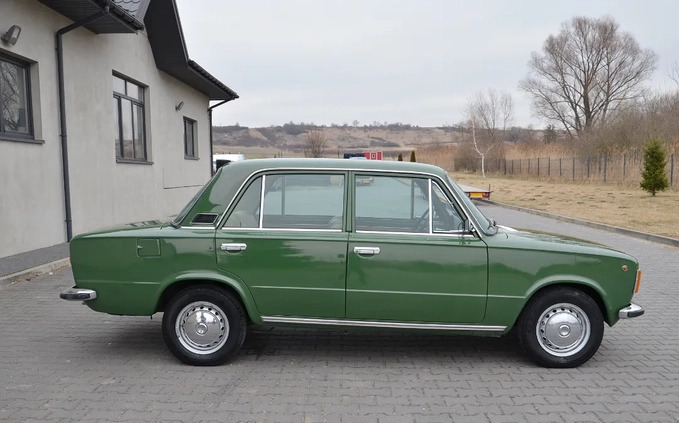 Fiat 124 cena 33700 przebieg: 64500, rok produkcji 1971 z Debrzno małe 704